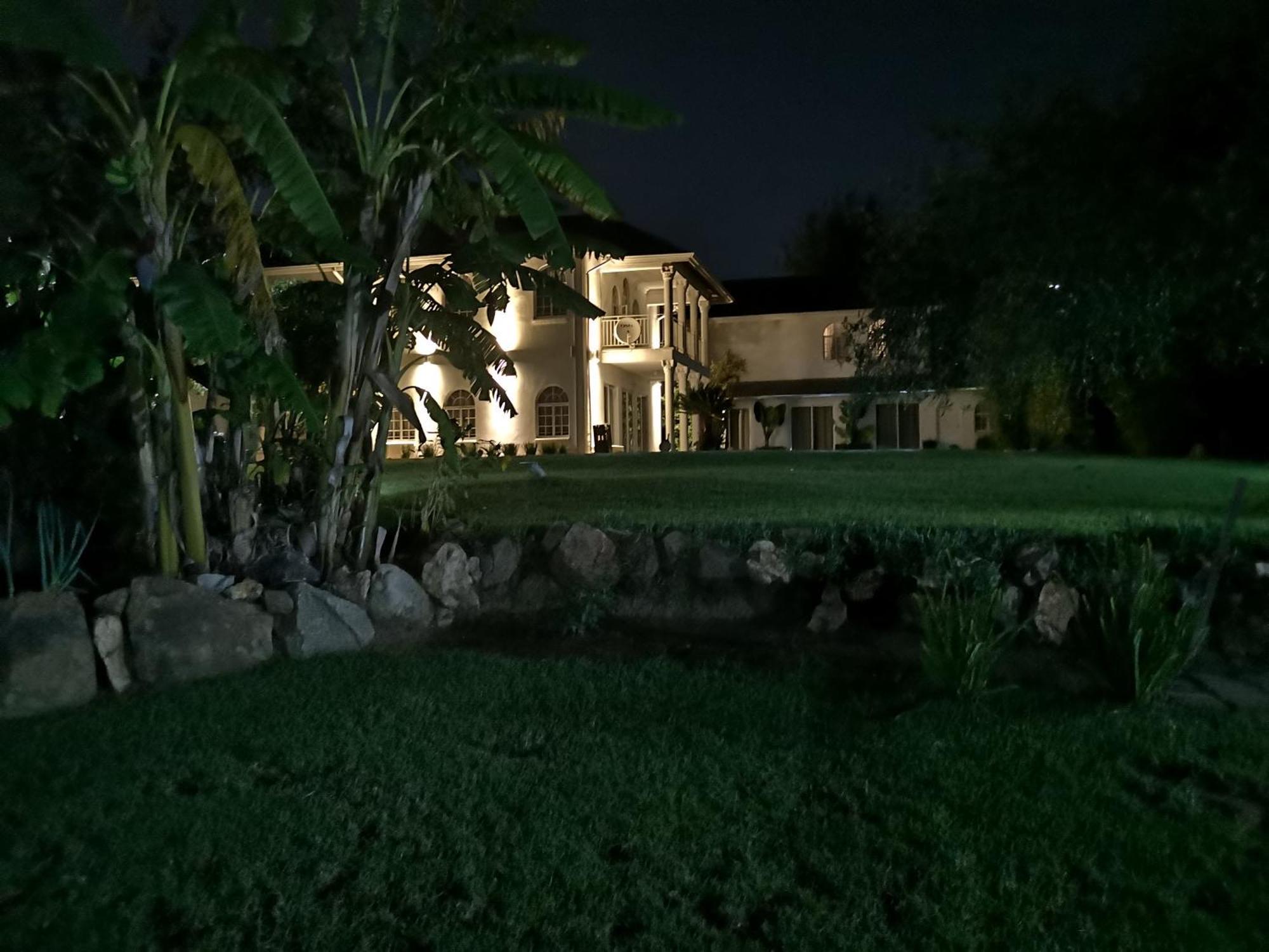 Lotus Guest House Γιοχάνεσμπουργκ Εξωτερικό φωτογραφία